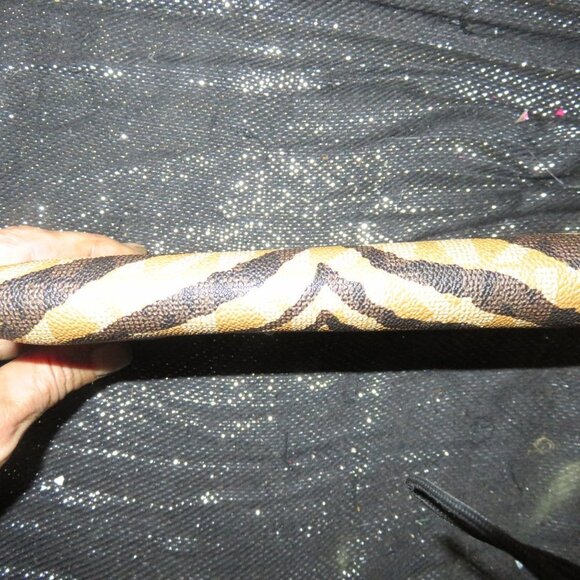 Michael Kors Full Zip Around Zebra Logo Monogram Long Continental Wallet 8 X 4 - Picture 4 of 12